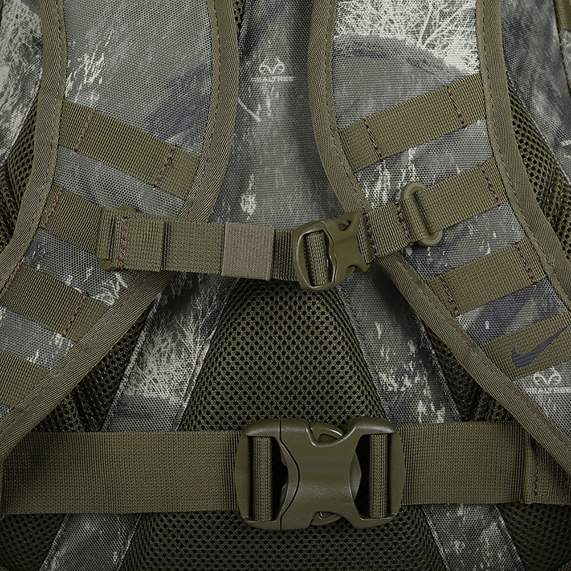  зеленый рюкзак Nike SFS Recruit Printed Backpack 30L BA6377-395 - цена, описание, фото 8